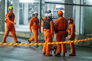 De diverse teams in de parkeergarage in Nieuwegein