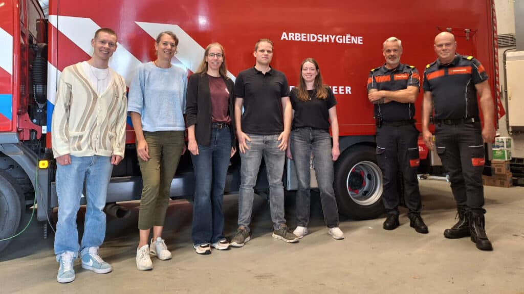 Deelnemers kick-off onderzoeksproject gezondheidsrisico's van batterijbranden